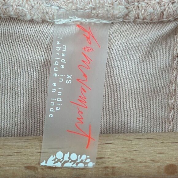 FP Movement Peach Sprint To The Finish Distressed Gorpcore Oversized Quilted Hoo - Picture 3 of 11